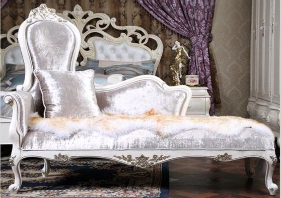Wood Carved French Antique Luxury Chaise Lounge Golden White